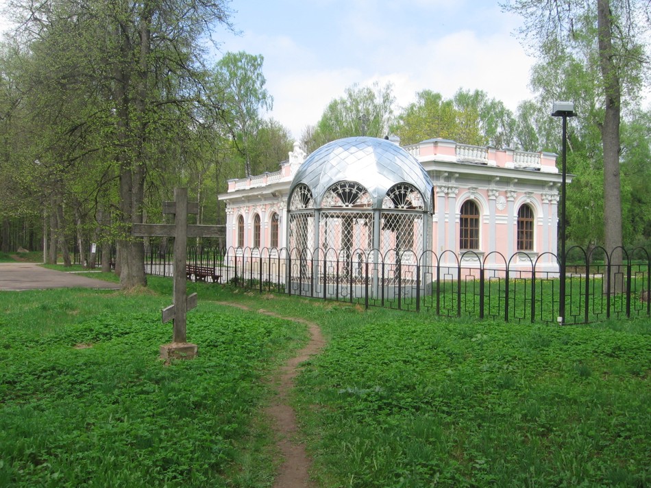 Музей и усыпальница И.В. Гурко, храм преподобного Иосифа Волоцкого